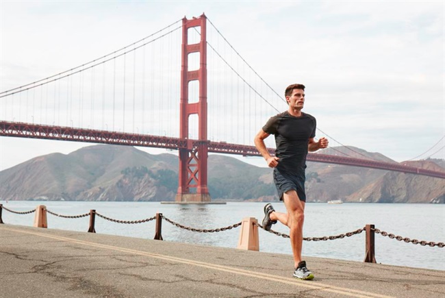 شرت های هوشمند Lumo بازخوردی لحظه ای را نسبت به دویدن شما ارائه می دهند