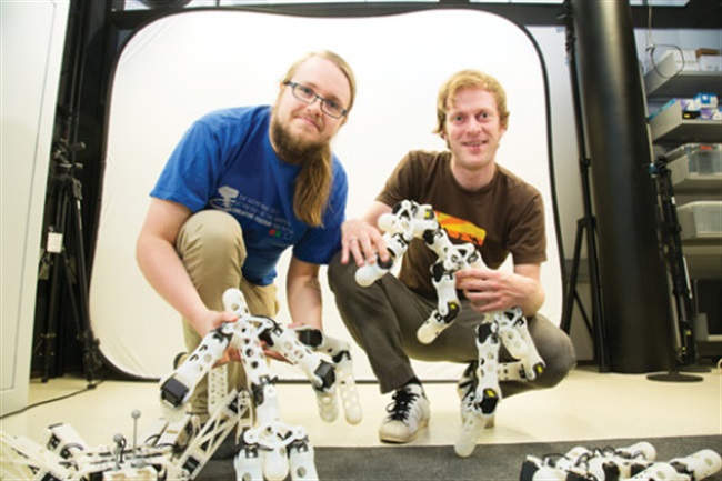 تولید ربات هایی که با کمک چاپگرهای سه بعدی می توانند خود را تعمیر کنند