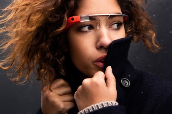 گوگل با طراحی جدید به بازار عینک های هوشمند بر می گردد