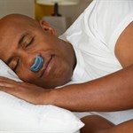 Airing یک وسیله ی سه دلاری کوچک است که با وقفه ی تنفسی در خواب میجنگد