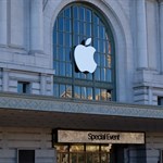 Apple می‌گوید قصد ارتقاء سرویس رایانش ابری خود را با تجمیع تیم‌کاری آن‌ها دارد