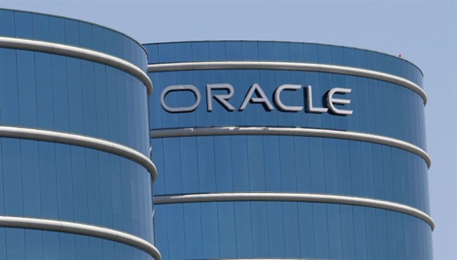 Oracle سرویس ارائه‌ دهنده‌ی DNS با نام Dyn را خرید