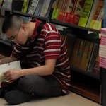 80 درصد مردم چین حداقل نیم ساعت در روز مطالعه می کنند