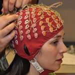 ساخت برنامه ای برای تعیین توانایی زبان در فعالیت مغزی