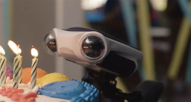 دوربین چشم حشره ای ویدئو های سه بعدی با زمان واقعی پخش میکند