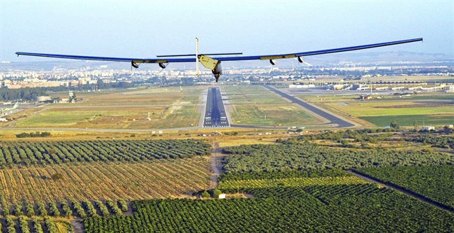 مجله ی Inhabitat در هفته ی سبز: رکورد پرواز با انرژی خورشیدی و مطالب دیگر!