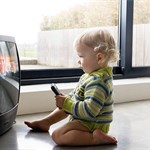 دانشمندان : تلویزیون برای کودکان خطرناک است