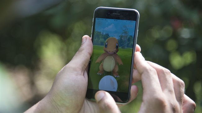 یک دولوپر چگونگی هک کردن Pokemon Go در شیشه های هوشمند را کشف کرده است