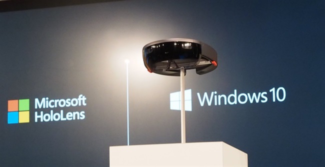 مایکروسافت شانس خرید یک HoloLens را در اختیار همه ی افراد قرار می دهد