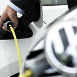 VW به دنبال یک EV می باشد که می تواند 300 مایل با یک شارژ 15 دقیقه ای حرکت کند