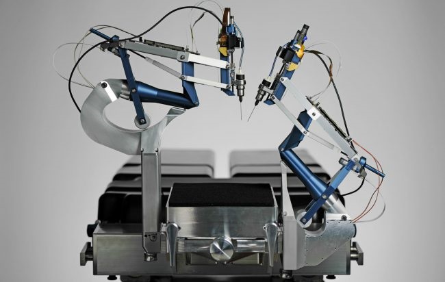 ساخت رباتی با قابلیت انجام پیچیده ترین اعمال جراحی بر روی شبکیه چشم