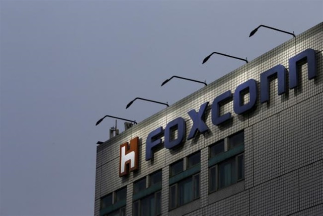 سرمایه‌گذاری ۸/۸ میلیارد دلاری مشترک Foxconn برای تولید LCD در چین