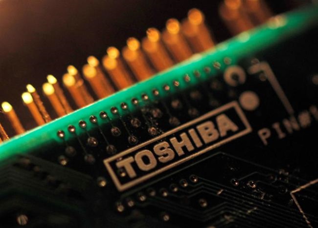 Toshiba واحد تراشه‌سازی خود را به حراج می‌گذارد