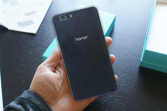 Huawei عرضه گوشی هوشمند Honor 6X را آغاز کرد