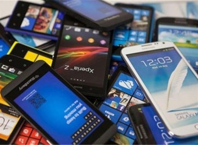گمرک می‌گوید واردات گوشی امسال ۸۹ درصد افزایش یافته است
