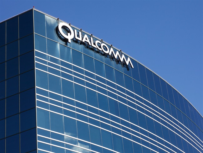 Qualcomm تخمین‌های درآمدی سه ماهه‌ی چهارم را شکست