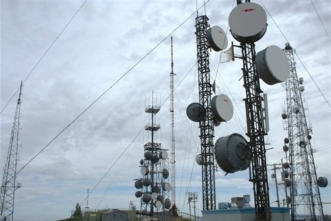 پیاده‌سای شبکه‌ی LTE به صورت نرم‌افزاری در پژوهشگاه ICT ایران