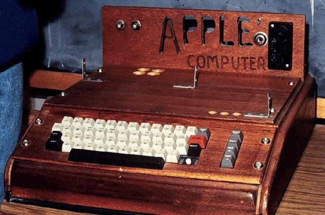 حراج کامپیوتر Apple 1 استیو جابز