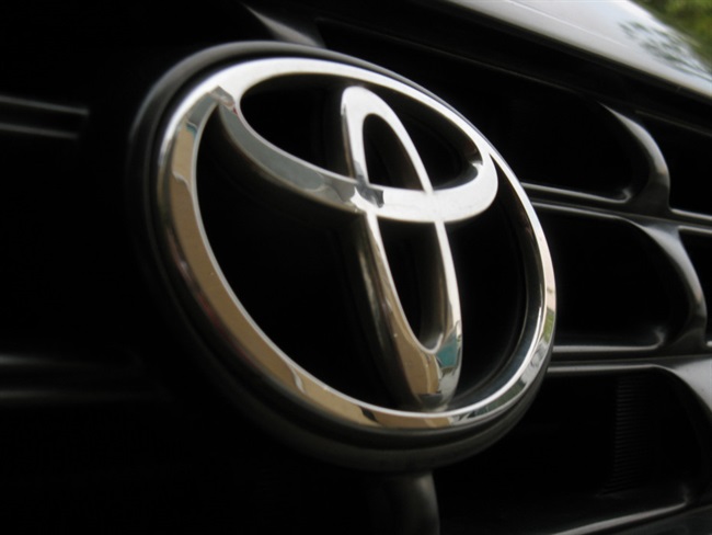 Toyota با همکاری شرکت ارتباطی NTT ژاپن قصد دارد سامانه‌ی ارتباطی خودروهای خود را بهبود بخشد