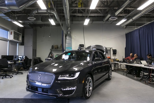 استخدام کارمندان BlackBerry از سوی Ford به منظور کار بر روی وسایل نقلیه‌ی هوشمند
