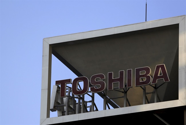 کمک Apple و Amazon به Foxconn برای تصاحب واحد تراشه‌های نیمه‌هادی Toshiba