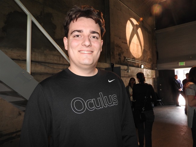 مؤسس Oculus در حال کار بر روی فناوری سیستم نظارت مرزی است