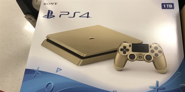 تاریخ عرضه ی PS 4 Slim نسخه ی طلایی تا 11 ژوئن به تعویق افتاد