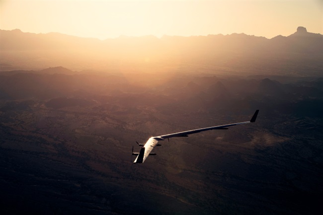 Aquila، هواپیمای بدون سرنشین Facebook دومین پرواز آزمایشی خود را انجام داد
