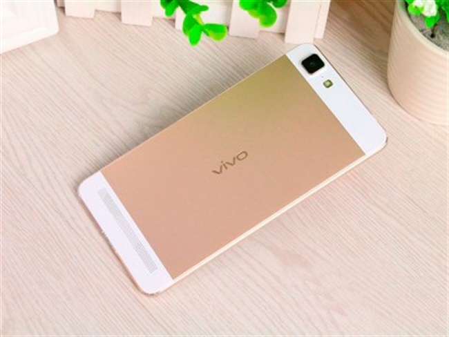 Vivo در حال توسعه ی دو مدل گوشی هوشمند بدون فریم