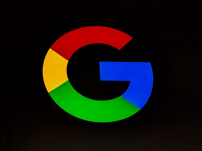 گوگل در سال ۲۰۱۷، ۳.۲ میلیارد تبلیغات نامناسب را حذف کرد