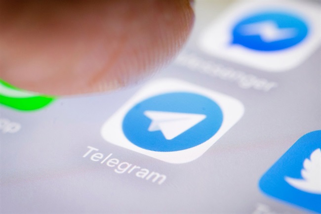 فرانسه استفاده از تلگرام و واتس‌اپ را به دلیل مسائل امنیتی متوقف می‌کند