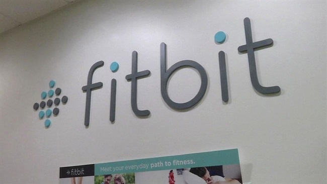 Fitbit پیش‌بینی‌های درآمدی را می‌شکند، اما فروش ردیاب آن هنوز پایین است