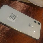 انتشار تصاویر Motorola One با رنگ سفید