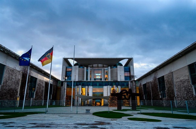 اطلاعات آنجلا مرکل و صدها قانونگذار آلمان هک شدند
