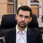وزیر ارتباطات پای حرف دل مردم سیل زده شیراز نشست
