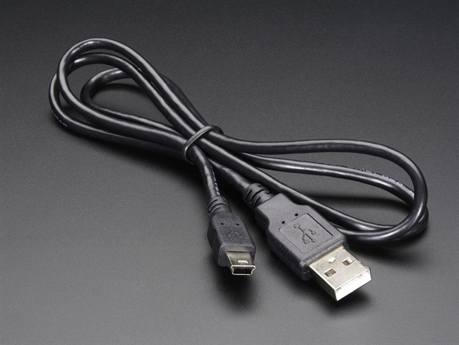 مخترع USB تایید کرد: طراحی‌مان آزاردهنده است