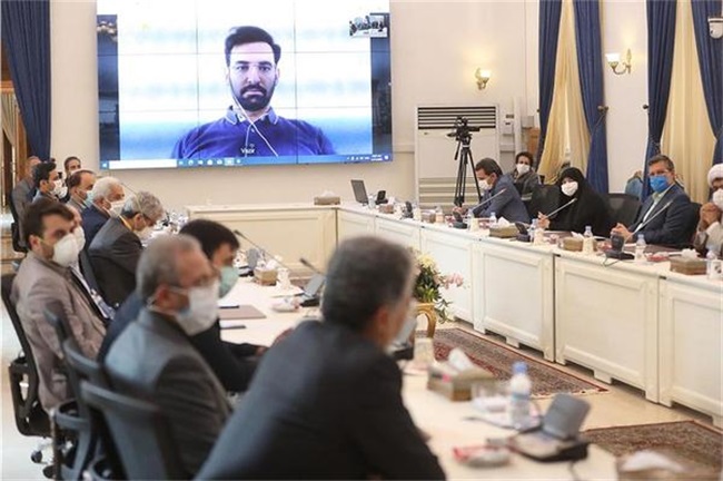 آذری جهرمی: برنامه توسعه و پیشرفت در وزارت ارتباطات با جدیت ادامه دارد