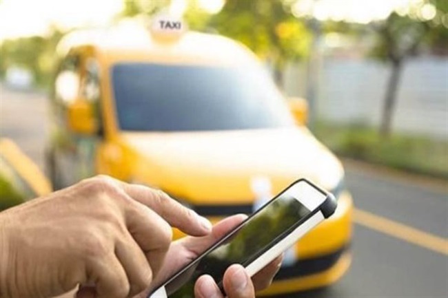 رانندگان تاکسی‌های اینترنتی در سامانه سماس ثبت نام کنند