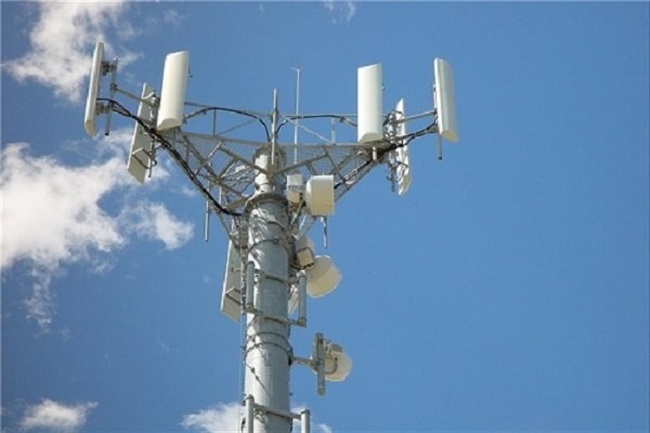 رئیس پژوهشگاه ارتباطات: باندهای ۷۰۰ و ۸۰۰ آزاد نشود مردم از حق استفاده از 5G محروم می‌شوند